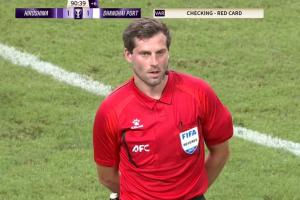 如何評價？本場主裁3次爭議判罰，此前他受邀執法海港3-2國安