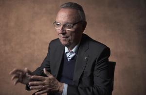 前巴薩主席：我不會和菲戈打招呼，作為巴薩球迷我只希望球隊贏球