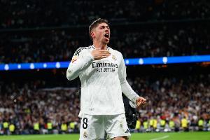 每體：巴爾韋德負面新聞出現后，弗洛倫蒂諾親自打電話表達支持