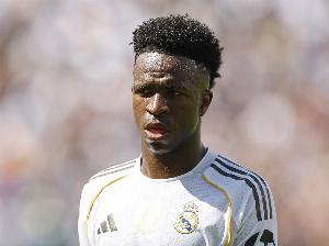 造點+點射+雙響，維尼修斯自1月以來首次上演梅開二度