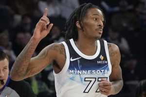 得分全隊最高！海蘭德半場5中3拿到12分1板2助1斷