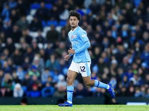 瓜迪奧拉：鮑勃在防守端就是臺機器，他在進攻三區(qū)的表現(xiàn)同樣出色