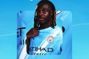 出場5次貢獻1球3助攻！官方：多庫當選曼城9月份最佳球員