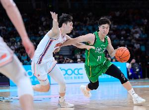 直播吧：張峻豪&黃秋實即將啟程 參加新賽季西班牙男籃U22聯賽