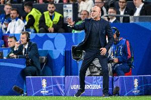 馬卡：西班牙vs格魯吉亞賽前天氣惡劣，草皮狀況可能會(huì)受到影響