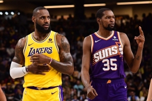 新賽季里程碑盤點(diǎn)：老詹多項(xiàng)排名持續(xù)攀升 KD總得分有望超越喬丹