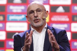 執教心態？德拉富恩特：贏球時不必自認最佳，輸球也無需妄自菲薄