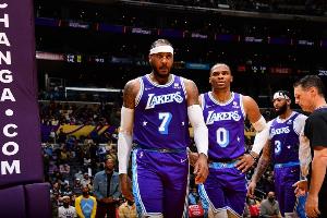 安東尼：威少不可能從隊(duì)史GOAT變成可有可無球員 他還能發(fā)揮作用