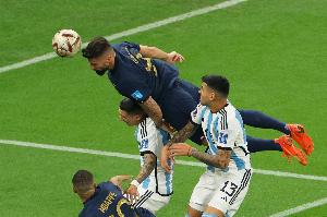 法國21世紀(jì)頭球進球榜：吉魯16球遙遙領(lǐng)先，亨利、拉比奧特二三