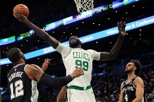 NBA歷史誰最“重量級”？三連冠鯊魚力拔山兮 印度神塔進前三