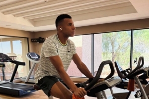 沒有大礙！姆巴佩社媒曬健身房內訓練照片