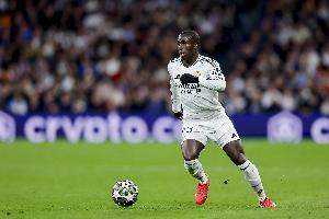 記者：費蘭-門迪周二參加了皇馬合練，已經得到出場許可