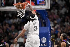 濃眉談先發(fā)：防守有些麻煩&進(jìn)攻每個(gè)位置都有優(yōu)勢(shì) 繼續(xù)磨合