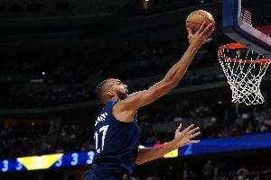 內線支柱！戈貝爾半場9中4拿到10分5板1帽