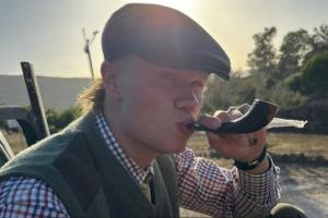 被他裝到了！網友提問哈蘭德：你抽的啥？哈蘭德回答：進球