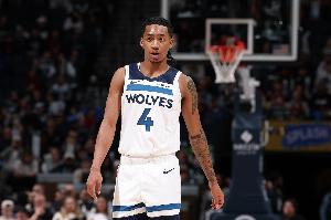 替補(bǔ)席尖兵！迪林厄姆11中6 得到13分5助攻&僅1次失誤