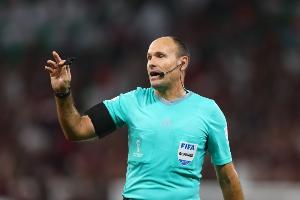 皮克吐槽西甲名哨拉奧斯：他總是假裝和你是朋友，其實是皇馬的人