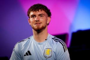 歐文談埃利奧特：去維拉算是退步，成為球隊核心他才能進國家隊