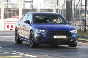 一天一輛？太陽報：哈蘭德新的奧迪S8亮相，前幾天剛添置蘭博基尼