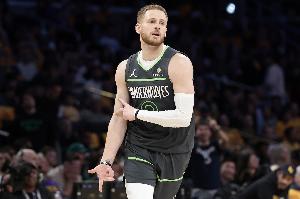 中規(guī)中矩！迪文岑佐8投4中&三分7中3得到13分4助2斷