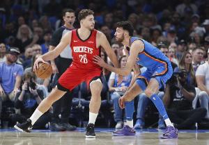 大夢：申京的持球&傳球&關鍵球都令人驚嘆 他和KD都是火箭當家