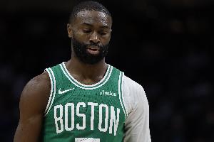 昨天剛拿40+！今天客場打鵜鶘 杰倫-布朗出戰成疑！