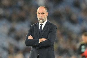 記者：科莫利認為圖多爾戰績未達標、新援未融入、失去對球隊掌控