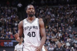 百發百中！哈里森-巴恩斯半場3投3中&三分2中2得8分4助 正負值+17