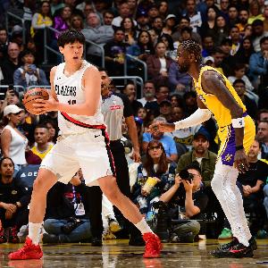 媒體人：楊瀚森移動能力是短板 應盡快針對性加強三分投射訓練量