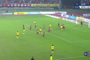 阿森納球迷想念他嗎？帕蒂帶球瀟灑擺脫+送出直塞