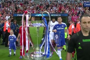 高山流水！名場面：瓜迪奧拉解析場上散步的梅西！球王的思考！