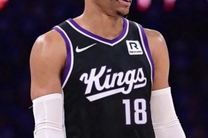 楊毅：中下游球隊把球給威少讓他隨便掄，其實是還可以的