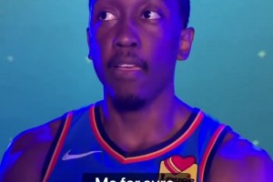 威少現(xiàn)身國王球迷日，心情看起來相當(dāng)不錯哦