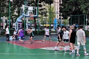 威少：國王主場球迷很棒，期待能夠點亮光束