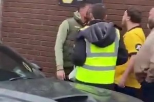 狼隊門將怒懟球迷：輸球難受都不和跟妻子說話??